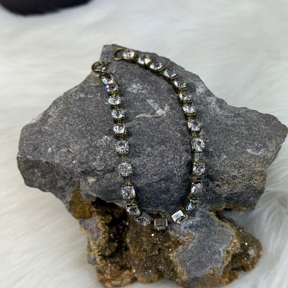 Vintage Prong Set Rhinestone Bracelet 6.75" - Picture 5 of 7